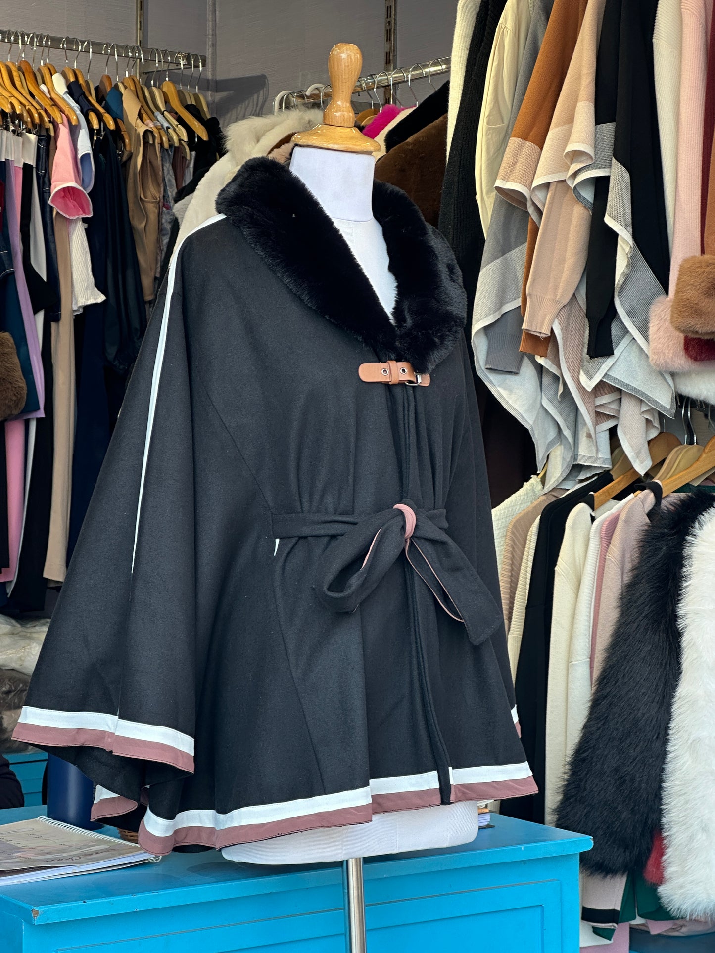 The lover girl’s cape