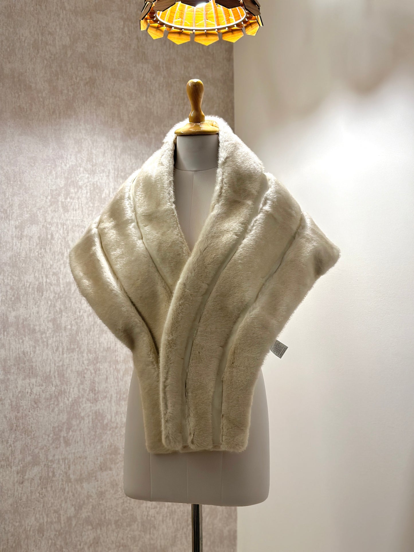 Faux fur stole: 2 colours